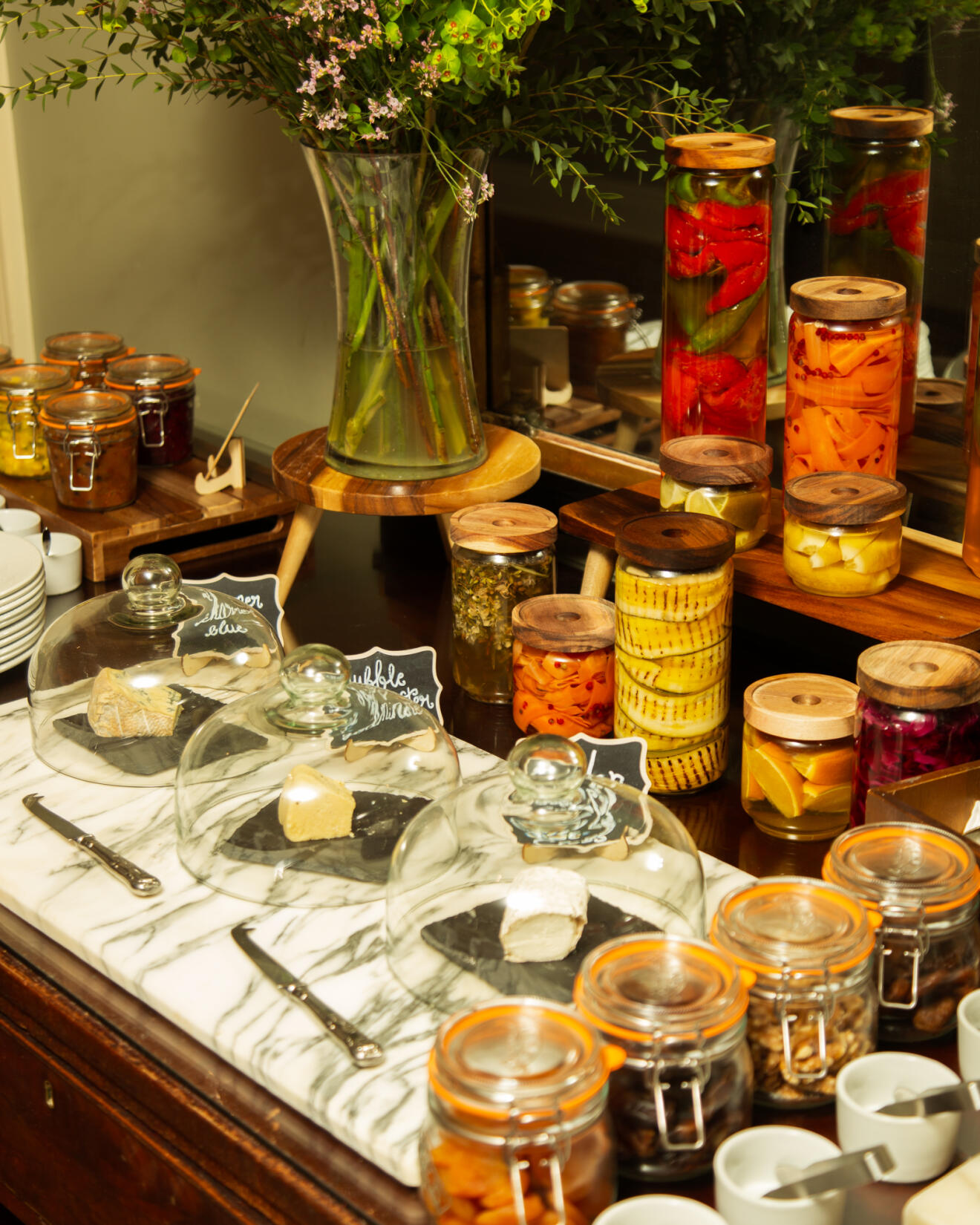 A image of the breakfast buffet