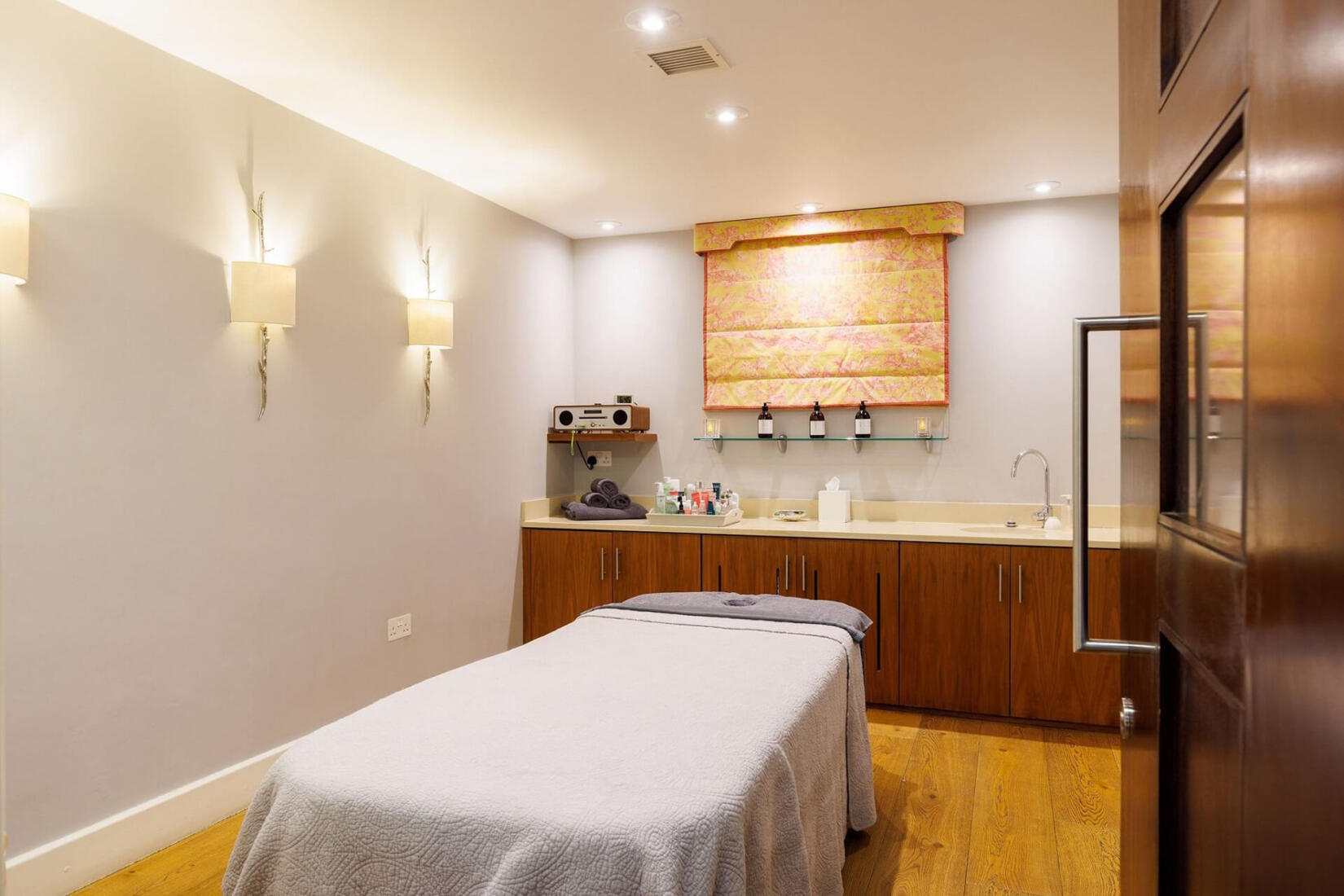 An image of one of the massage rooms