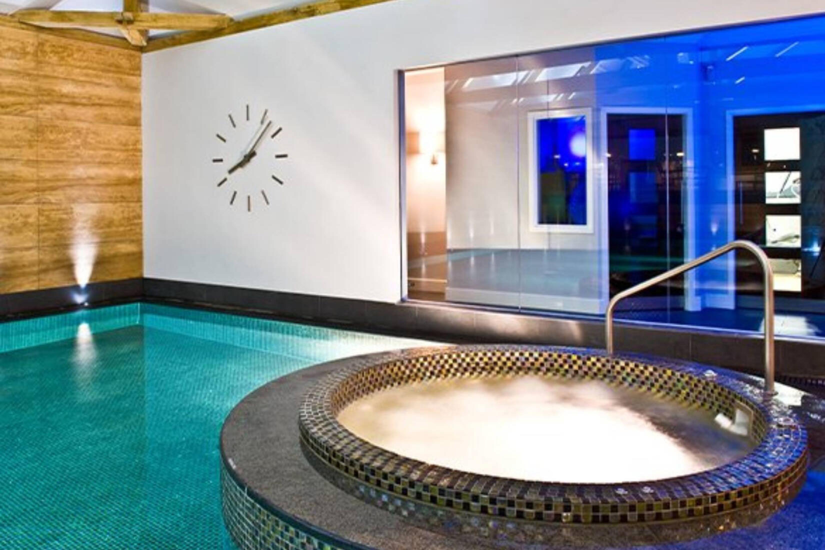 An image of the hot tub and pool
