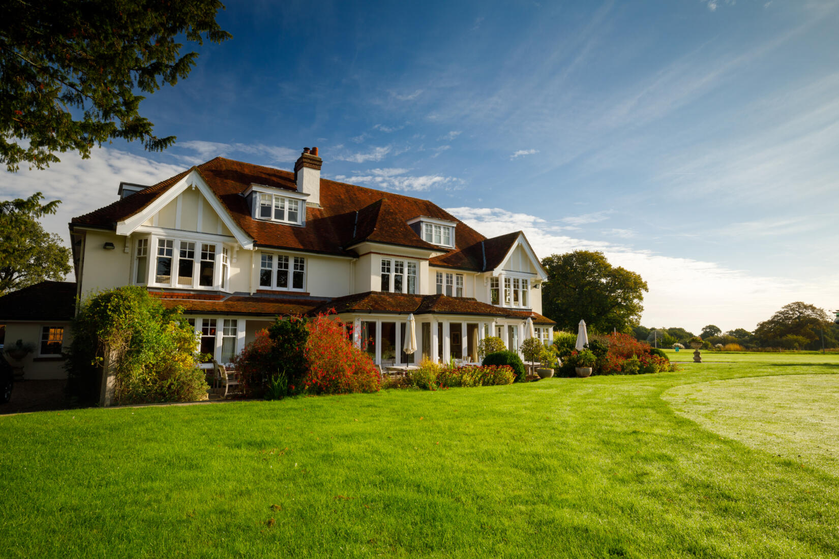 A image of the rear lawn and house