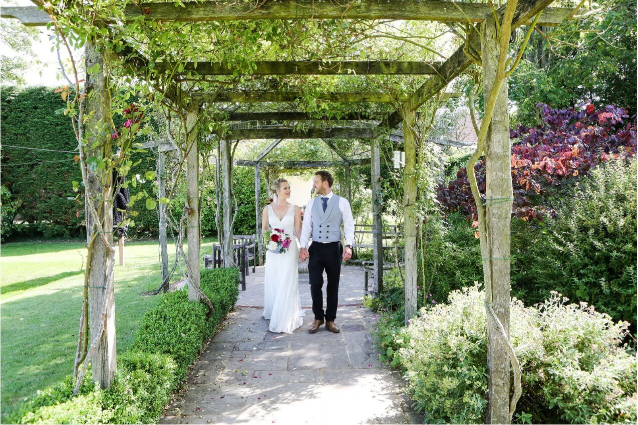 Events & Occasions - Garden wedding stroll