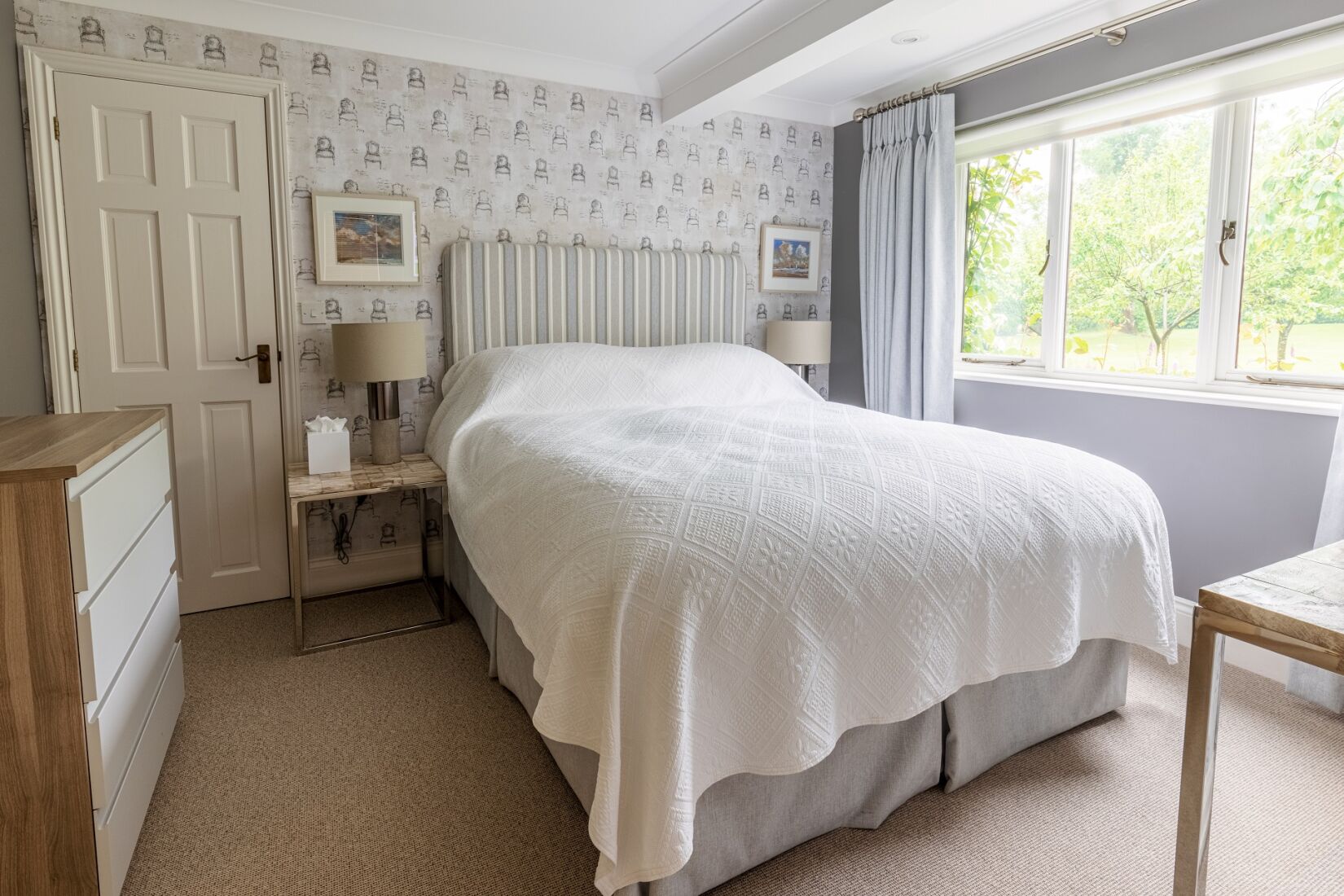 Bedroom setting
